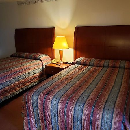 Huntingdon Motor Inn Extérieur photo