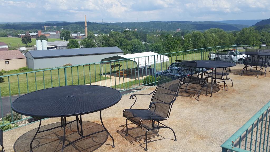 Huntingdon Motor Inn Extérieur photo