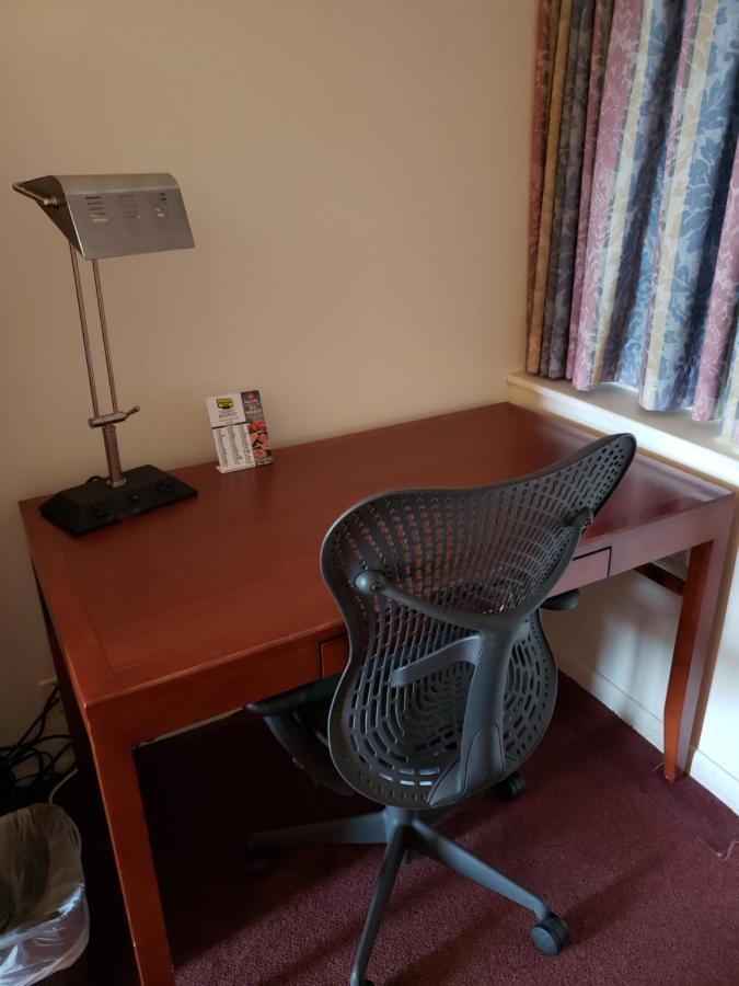 Huntingdon Motor Inn Extérieur photo